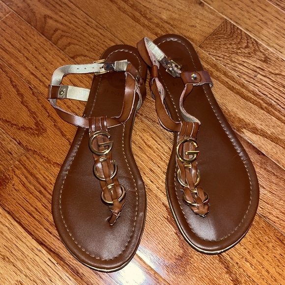 GUESS SANDALS - Picture 8 of 9